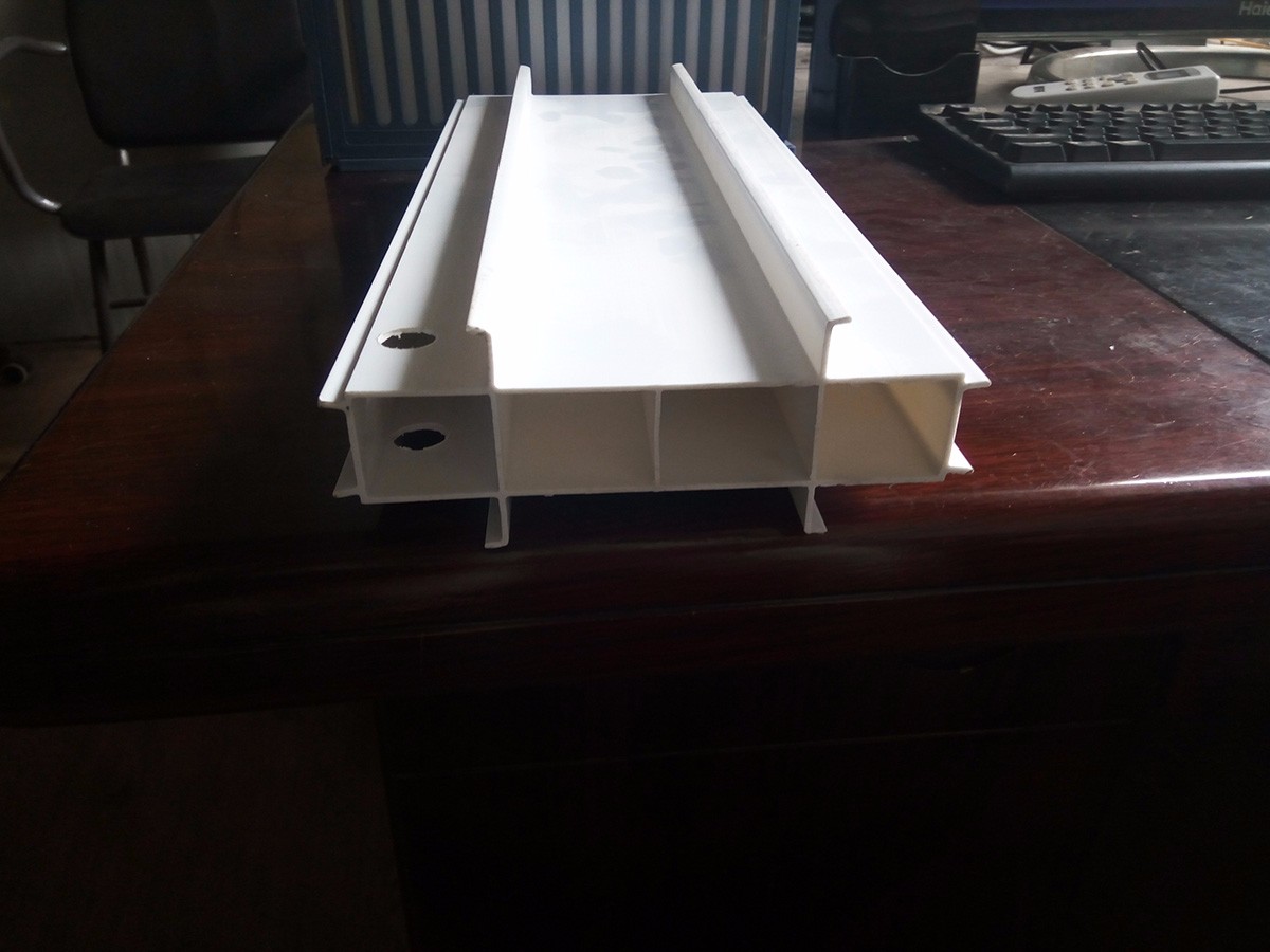 克孜勒苏立面拉缝板 (1)150MM宽拉缝板